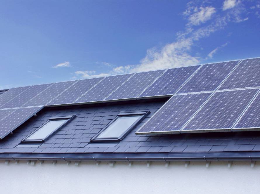 How to Choose the Best Solar Panels for Your Phoenix Home